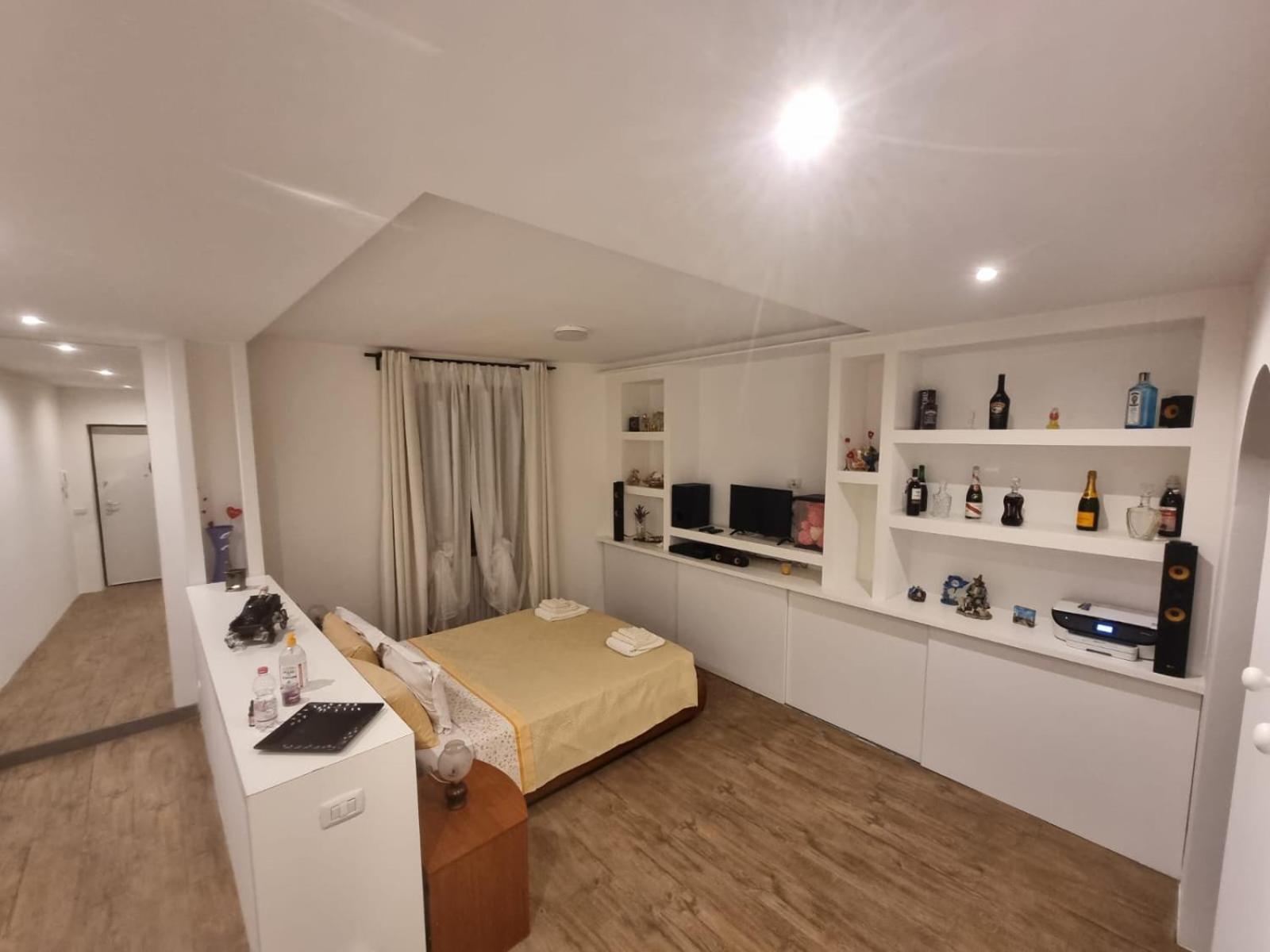 Home Anisia Paderno d'Adda Luaran gambar
